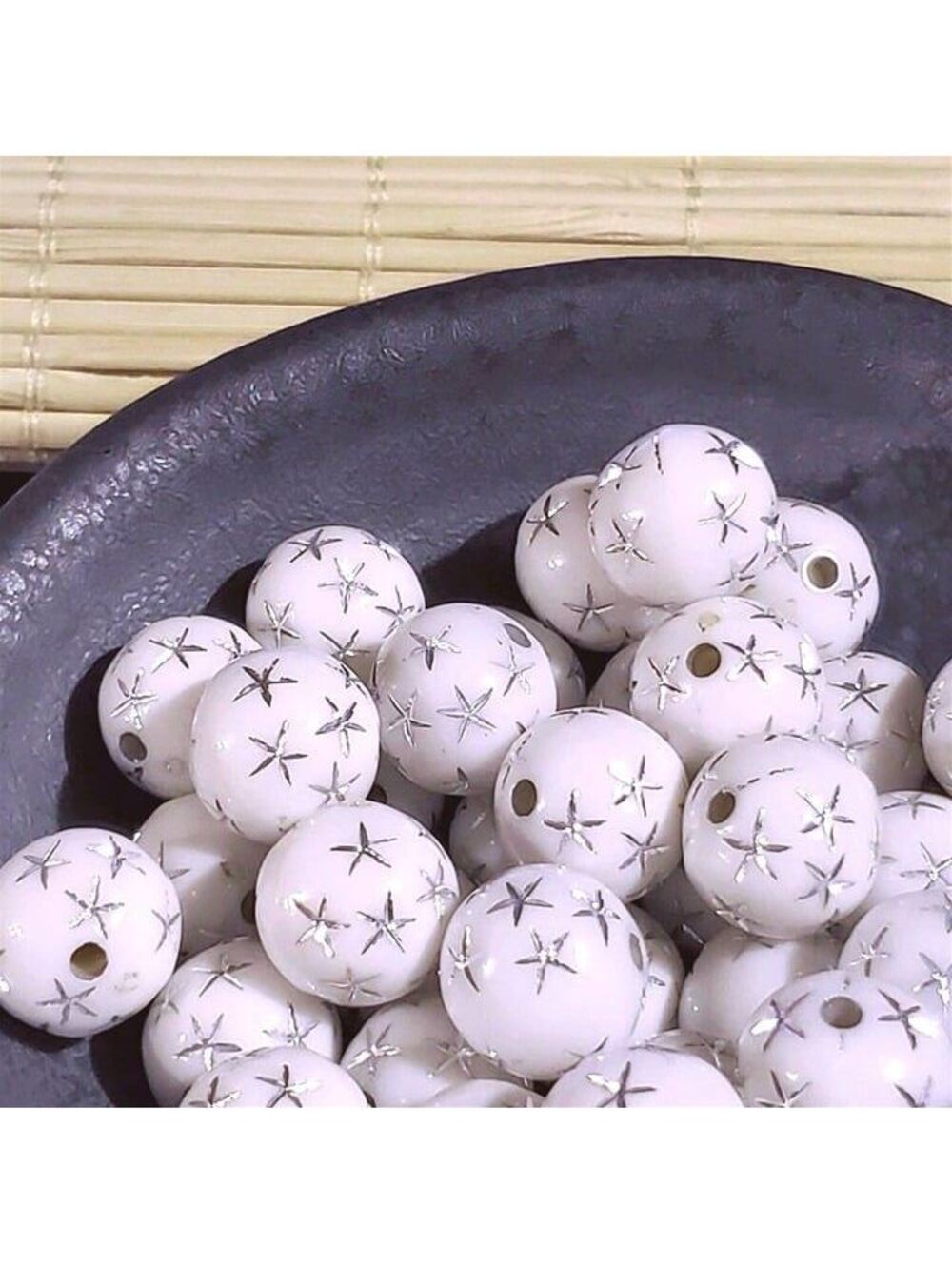 10 Vintage Retro White Silver Stars 12mm Round Acrylic Shabby Chic Beads